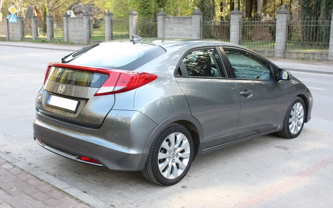 Honda Civic cena 36900 przebieg: 145000, rok produkcji 2012 z Piaseczno małe 254